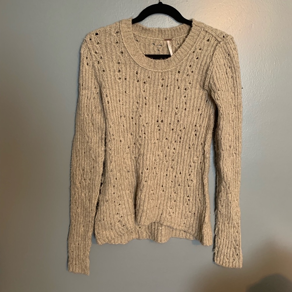 FREE PEOPLE Sweater Size Small